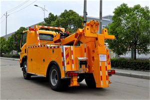 云和高速路拖车费